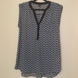 Maurices women’s dressy blouse size XL